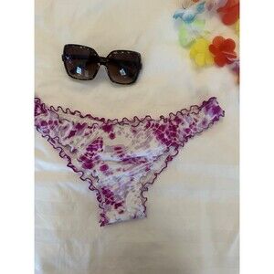 Victoria’s Secret bikini bottoms cheeky large